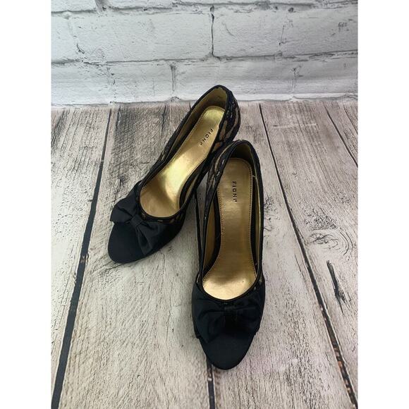 FIONI Women's Black Lace Open Toe Heels / Size: 6.5W - Picture 1 of 9